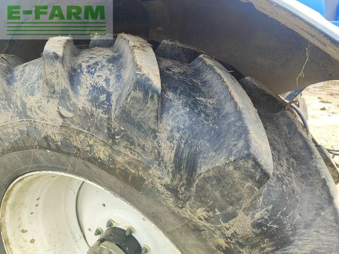 Traktor za tip New Holland t7.210 classic, Gebrauchtmaschine u CHAUVONCOURT (Slika 3)