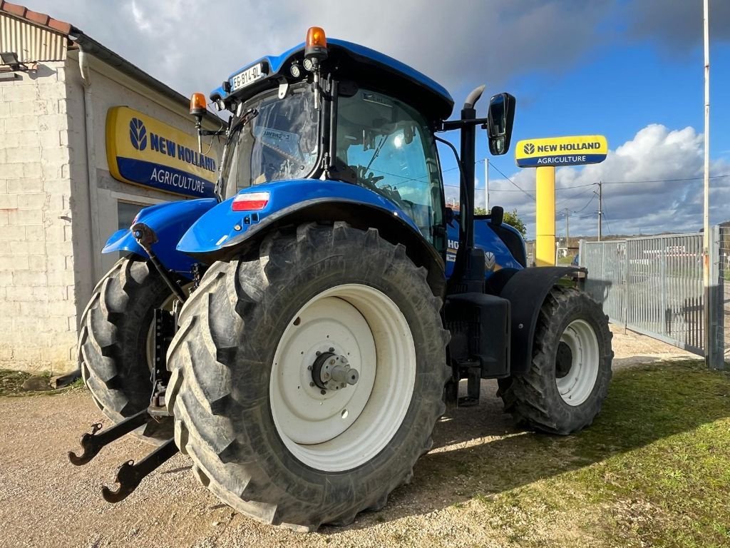 Traktor des Typs New Holland T7.210 PC CLASSIC, Gebrauchtmaschine in Roches-sur-Marne (Bild 3)