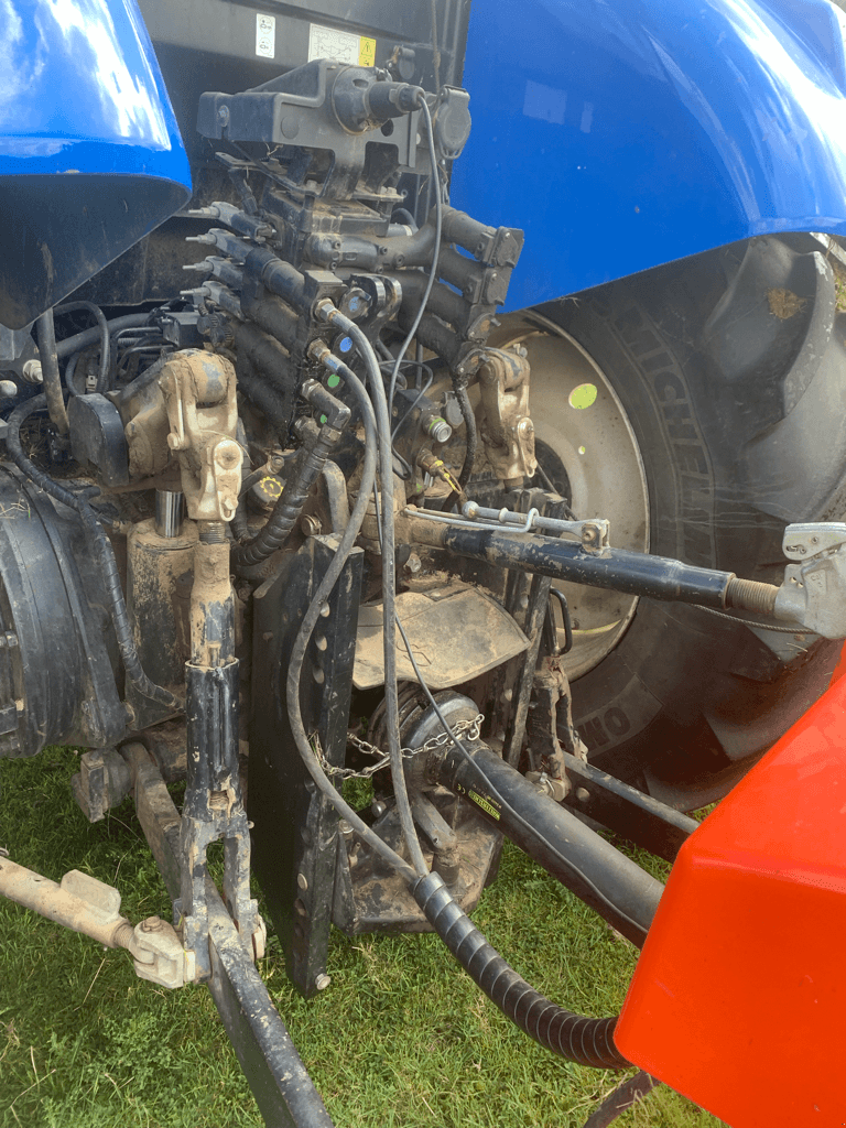 Traktor typu New Holland T7.210 PC S5, Gebrauchtmaschine v CONDE SUR VIRE (Obrázok 3)