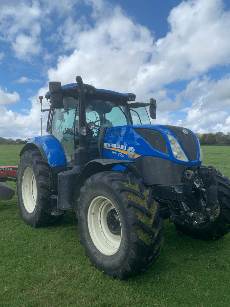 Traktor typu New Holland T7.210 PC S5, Gebrauchtmaschine v CONDE SUR VIRE (Obrázok 2)