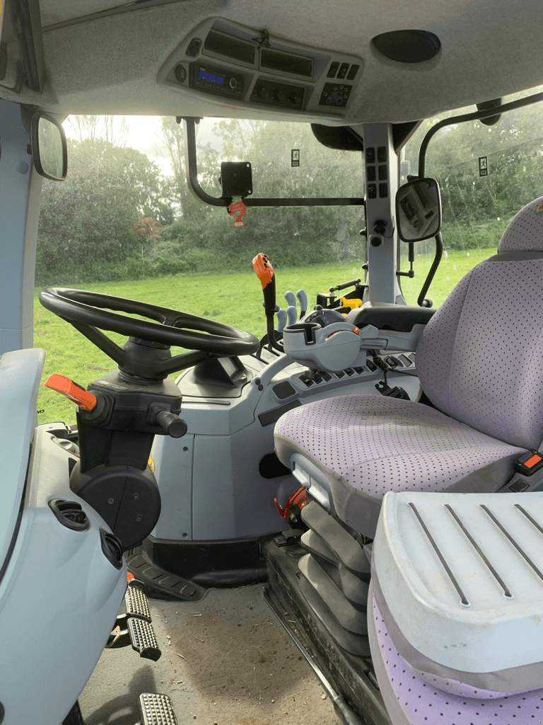 Traktor typu New Holland T7.210 PC S5, Gebrauchtmaschine v CONDE SUR VIRE (Obrázok 4)