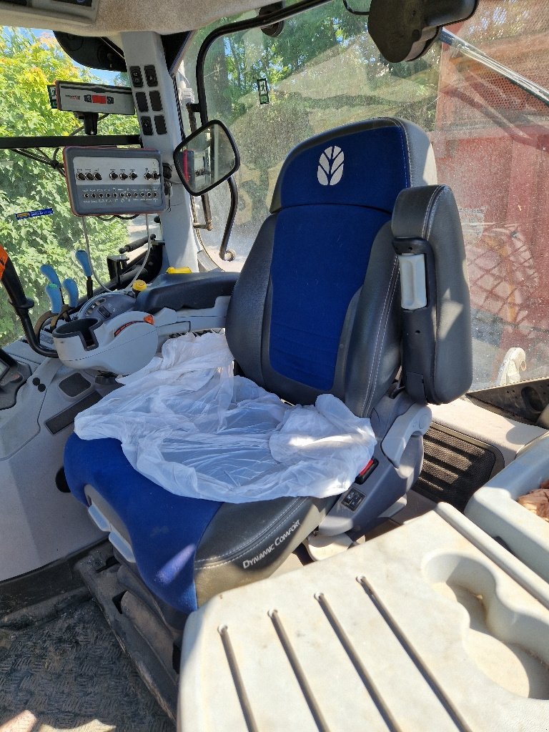 Traktor typu New Holland T7.210 PC, Gebrauchtmaschine w COULVAIN (Zdjęcie 4)