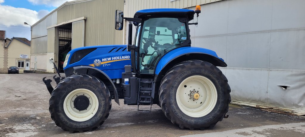 Traktor типа New Holland T7.210 sw, Gebrauchtmaschine в Gondrecourt-le-Château (Фотография 7)