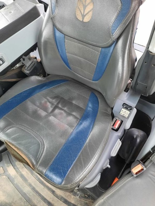 Traktor Türe ait New Holland T7.210, Gebrauchtmaschine içinde Doué-en-Anjou (resim 9)