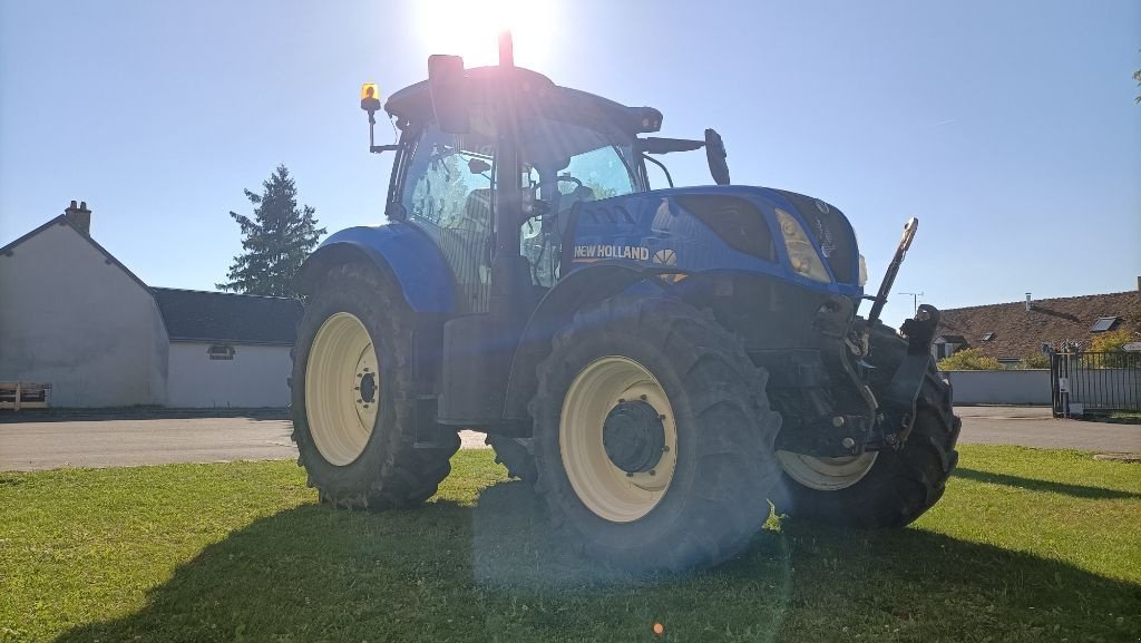 Traktor типа New Holland T7.210, Gebrauchtmaschine в NEUVILLE AUX BOIS (Фотография 4)