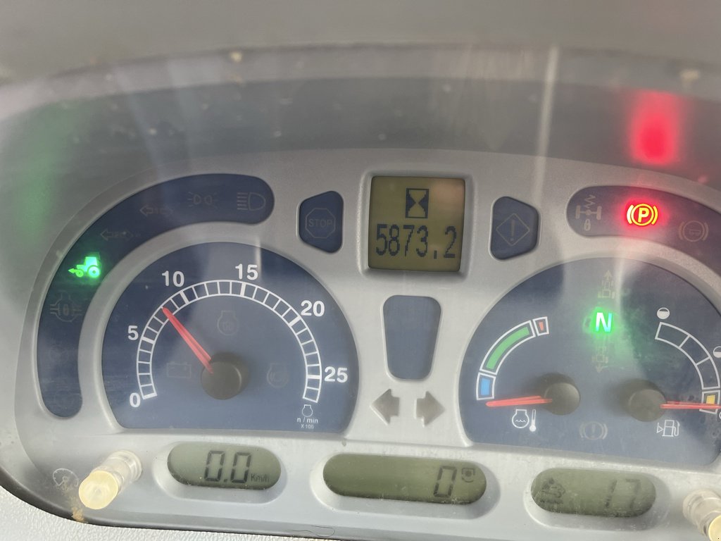 Traktor typu New Holland T7.210, Gebrauchtmaschine v VERT TOULON (Obrázek 7)