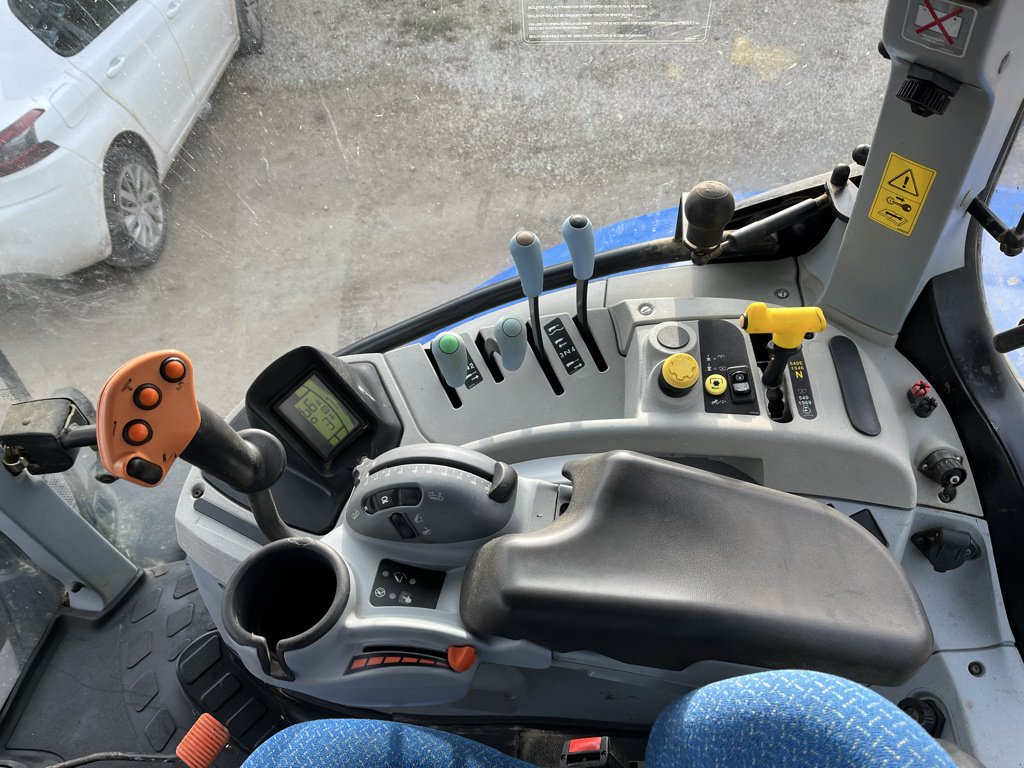 Traktor typu New Holland T7.210, Gebrauchtmaschine v VERT TOULON (Obrázek 6)