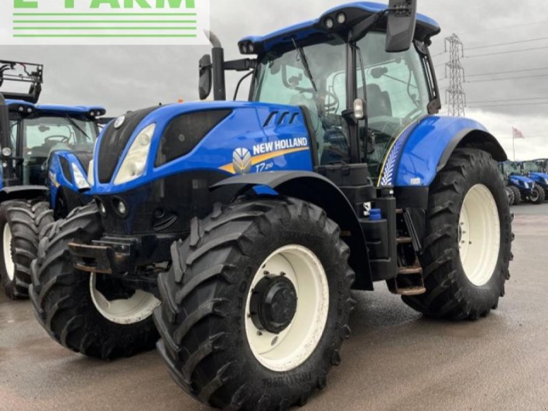 Traktor of the type New Holland t7.210, Gebrauchtmaschine in SHREWSBURRY (Picture 1)