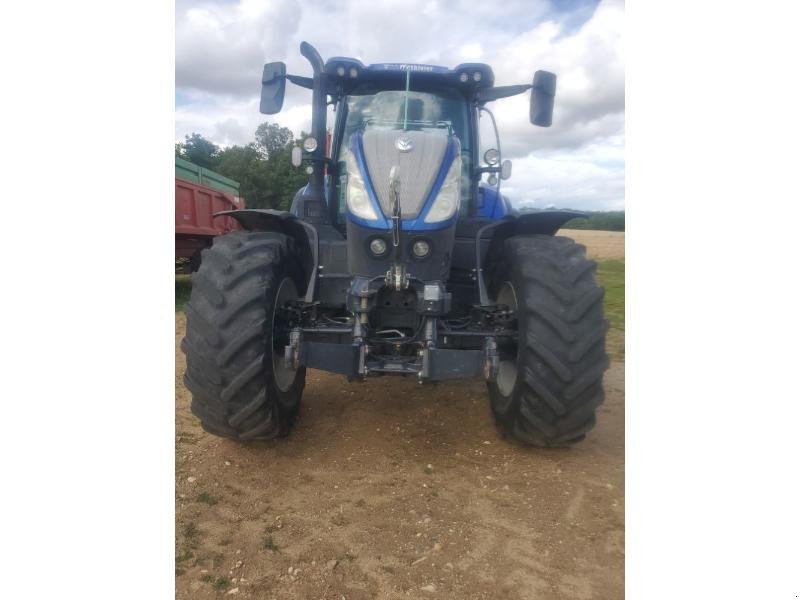 Traktor типа New Holland T7.210AC, Gebrauchtmaschine в BRAY en Val (Фотография 3)