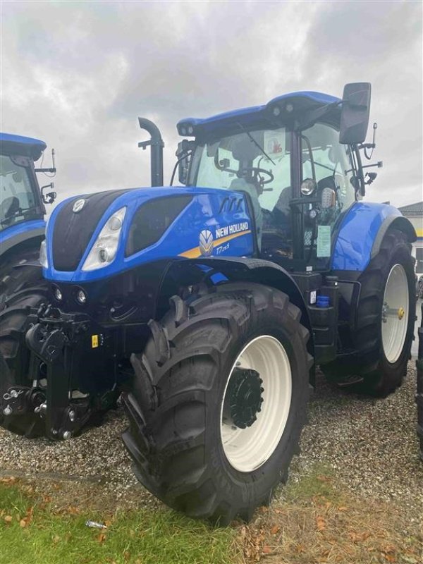 Traktor Türe ait New Holland T7.215 S Kampagnemodel - GPS klar, Gebrauchtmaschine içinde Maribo (resim 1)