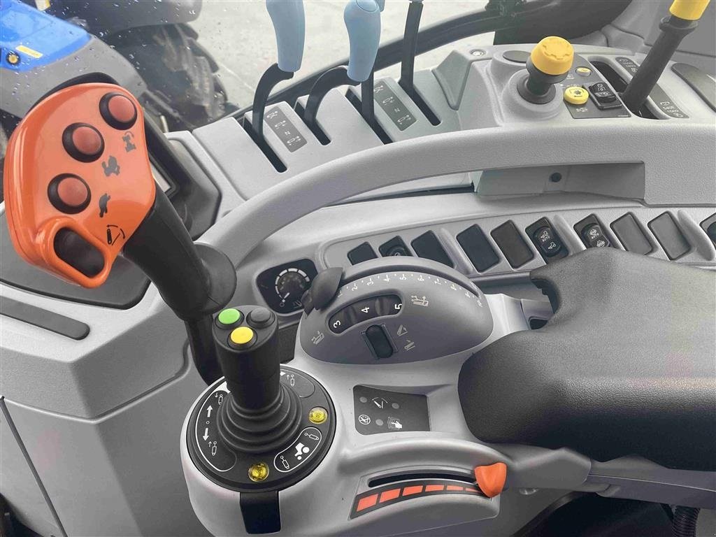 Traktor Türe ait New Holland T7.215 S Kampagnemodel - GPS klar, Gebrauchtmaschine içinde Maribo (resim 11)