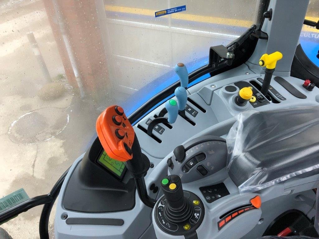 Traktor del tipo New Holland T7.215 S Med affjedret foraksel, Gebrauchtmaschine en Tinglev (Imagen 11)