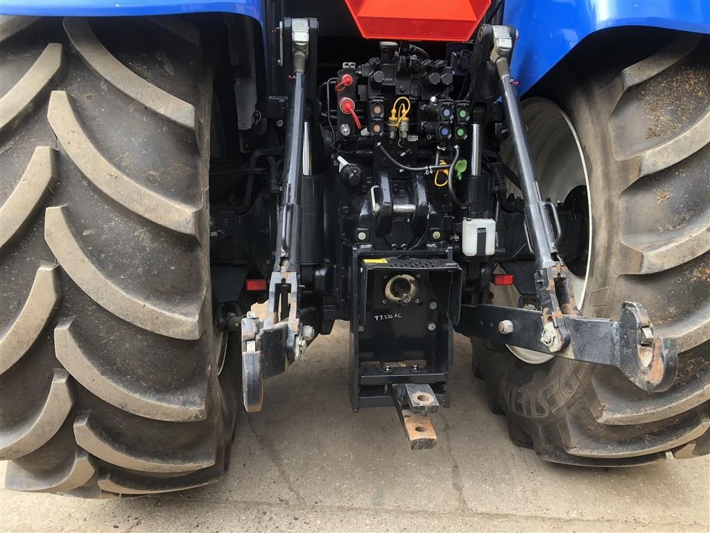 Traktor типа New Holland T7.215 S Med frontlift, Gebrauchtmaschine в Tinglev (Фотография 9)