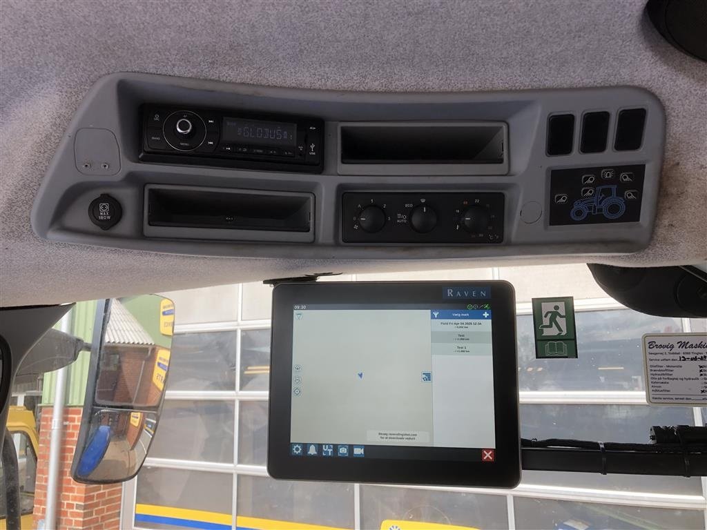 Traktor типа New Holland T7.215 S Med frontlift, Gebrauchtmaschine в Tinglev (Фотография 16)