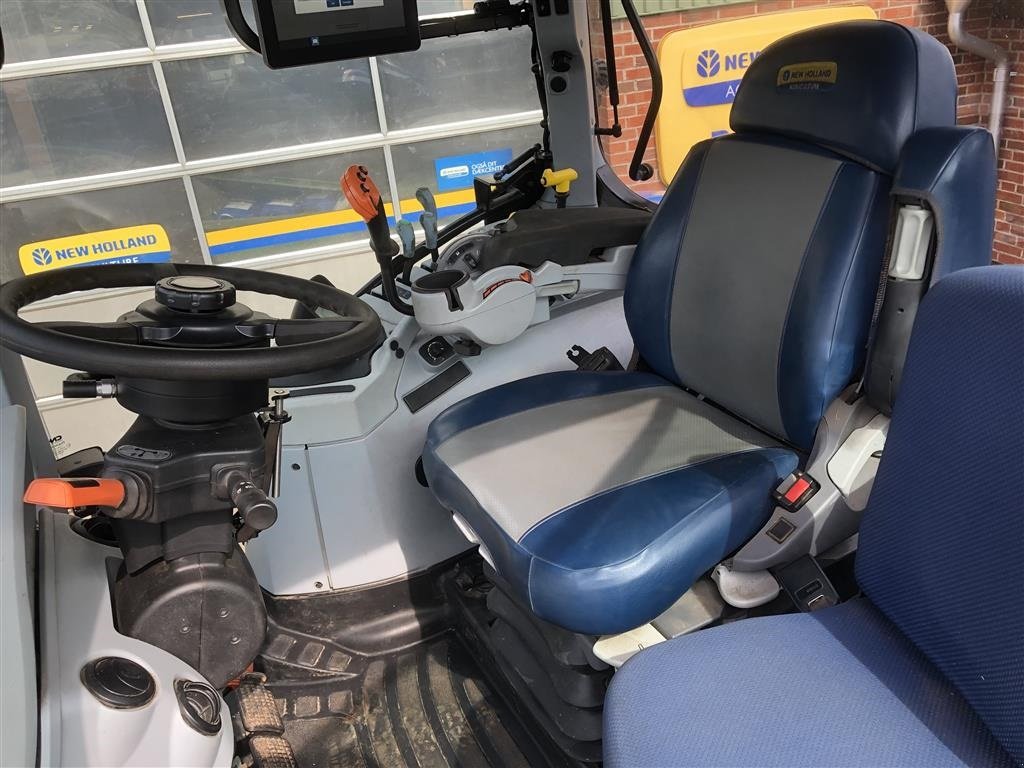 Traktor типа New Holland T7.215 S Med frontlift, Gebrauchtmaschine в Tinglev (Фотография 11)