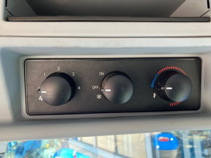 Traktor of the type New Holland T7.215 S PC TG, Gebrauchtmaschine in Brønderslev (Picture 8)