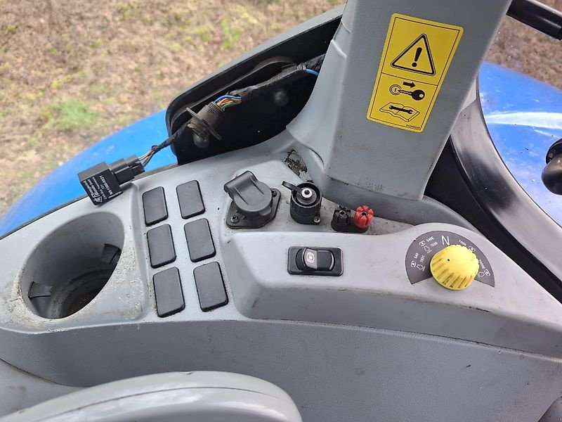 Traktor του τύπου New Holland T7.220 AC, Gebrauchtmaschine σε Itterbeck (Φωτογραφία 16)