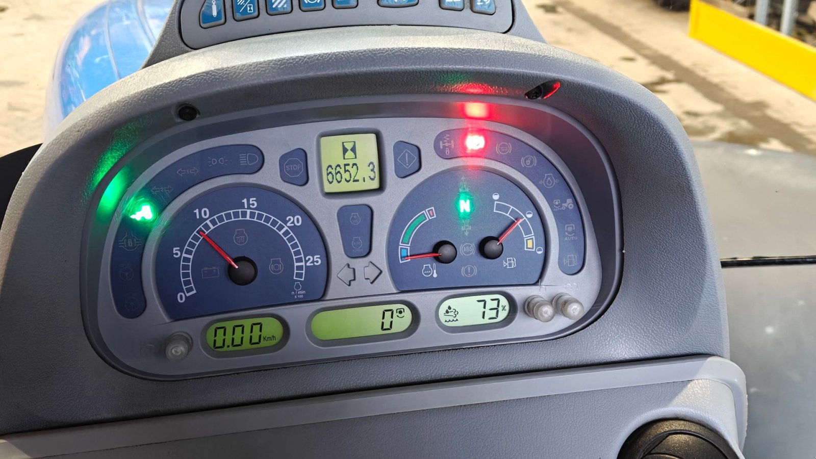 Traktor van het type New Holland T7.220 Auto Command, Gebrauchtmaschine in Holstebro (Foto 9)