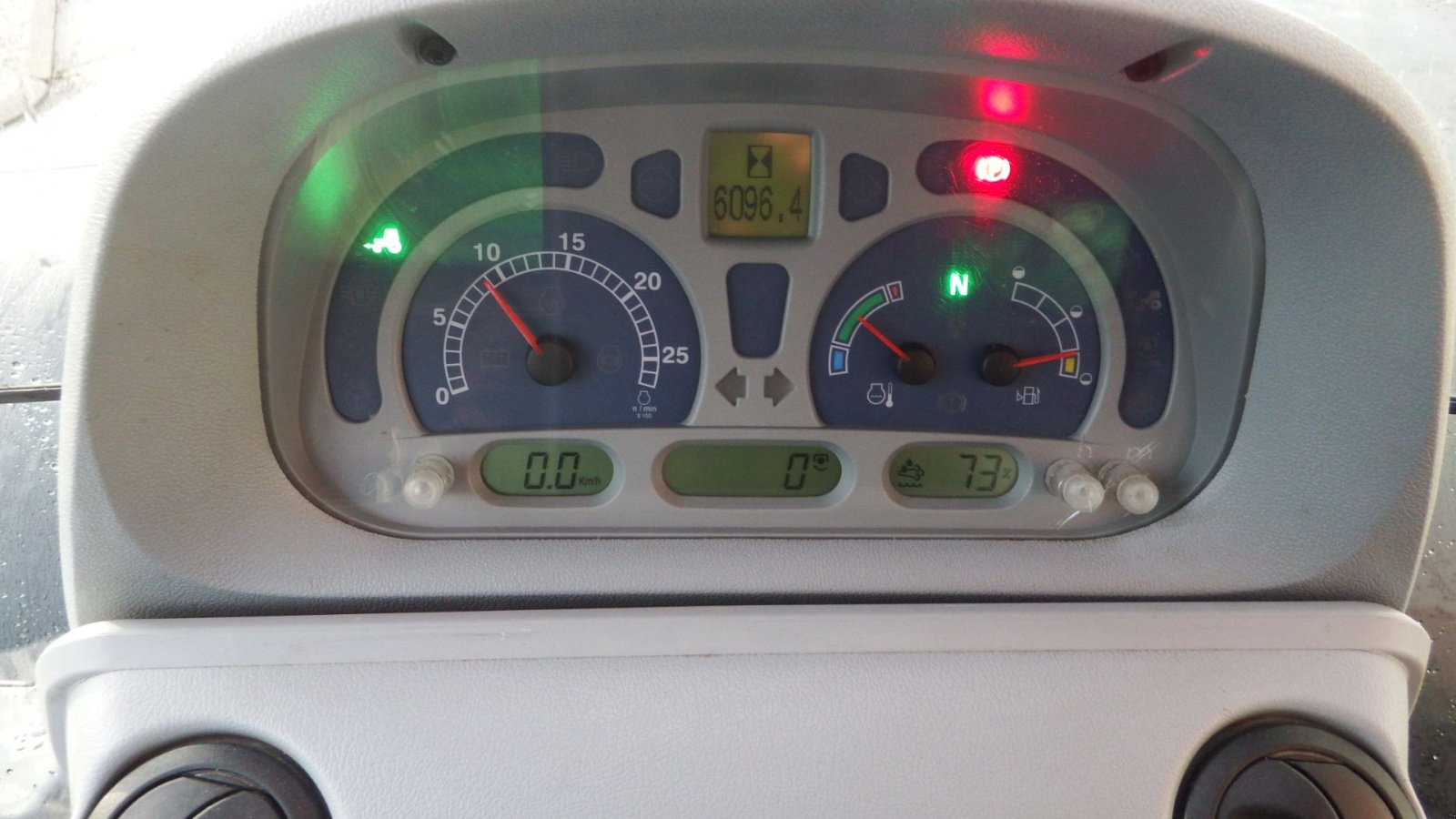 Traktor tip New Holland T7.220 PC CLASSIC, Gebrauchtmaschine in Hobro (Poză 8)