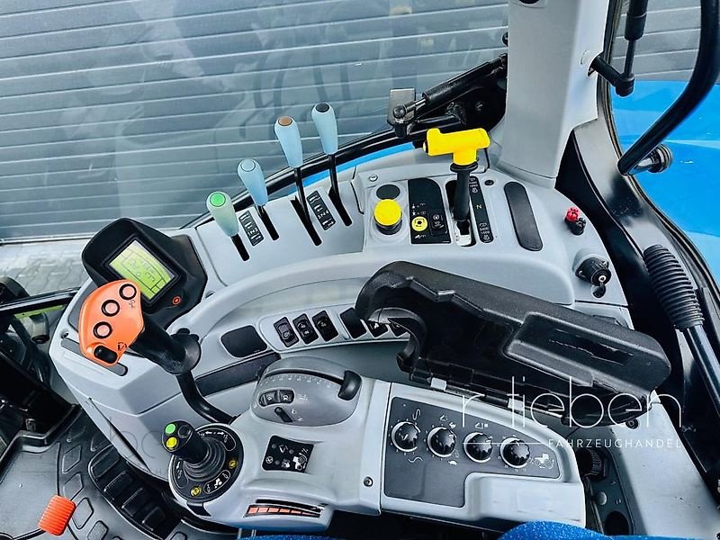 Traktor of the type New Holland T7.220 PC PowerCommand / T7.250 - T7.260, Gebrauchtmaschine in Haren (Picture 12)