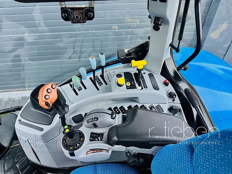 Traktor of the type New Holland T7.220 PC PowerCommand / T7.250 - T7.260, Gebrauchtmaschine in Haren (Picture 11)