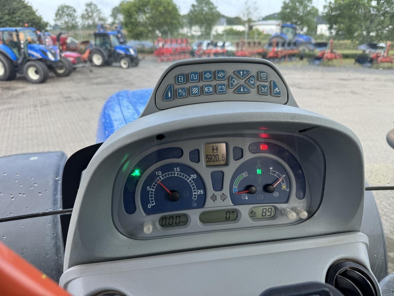 Traktor типа New Holland T7.220 PC, Gebrauchtmaschine в Hadsten (Фотография 7)