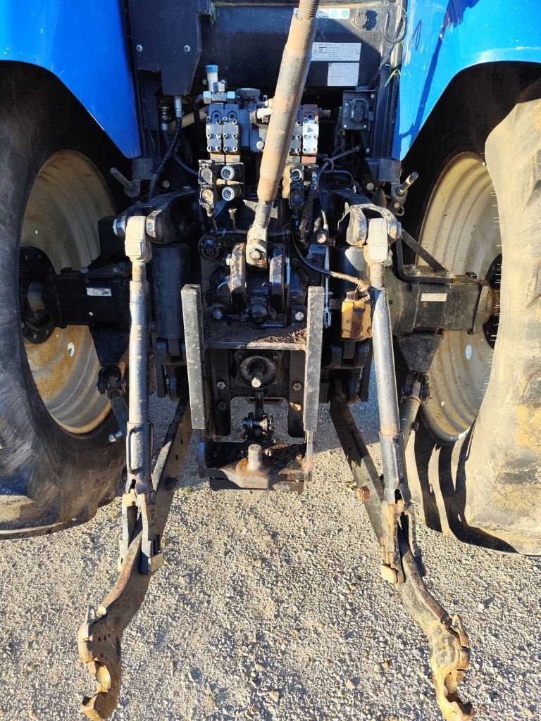 Traktor vrste New Holland T7.220 SW, Gebrauchtmaschine v Roches-sur-Marne (Slika 11)