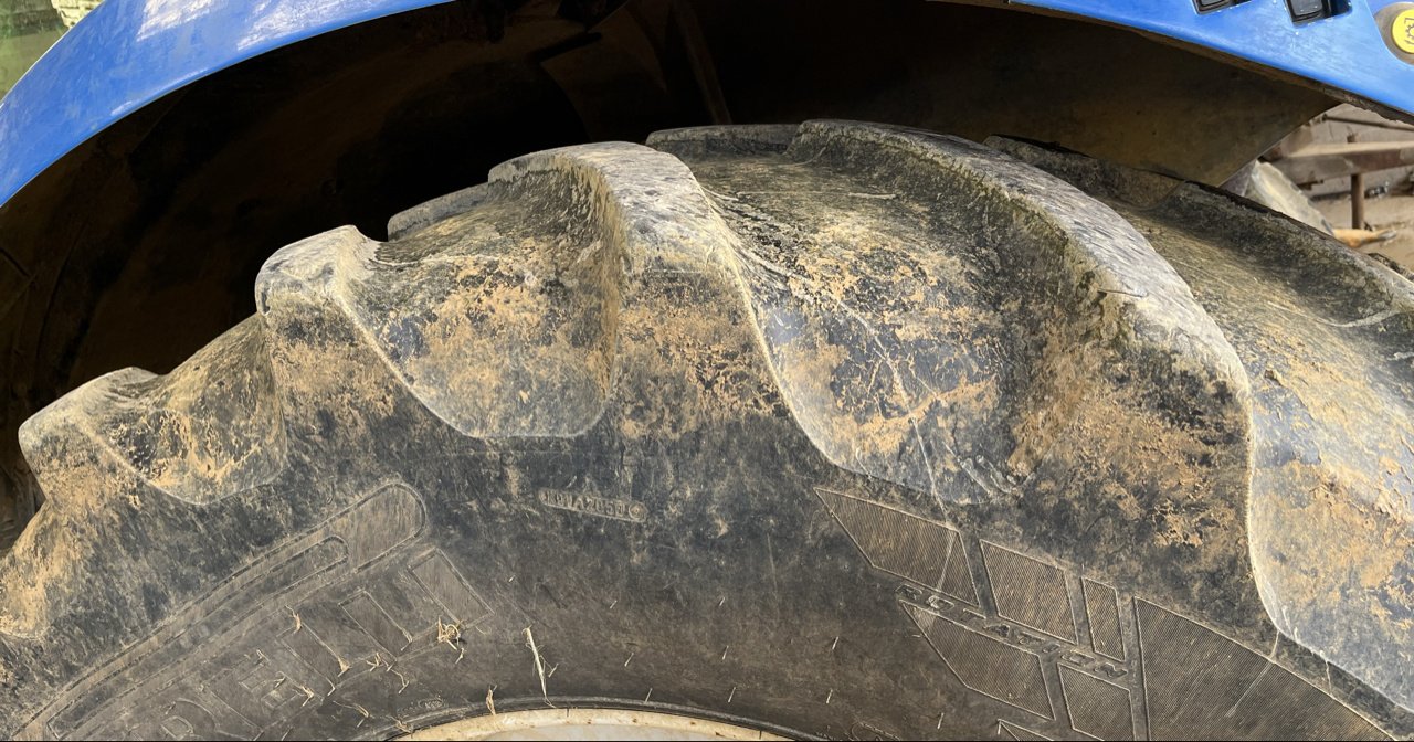 Traktor a típus New Holland T7.220 SW, Gebrauchtmaschine ekkor: Roches-sur-Marne (Kép 8)