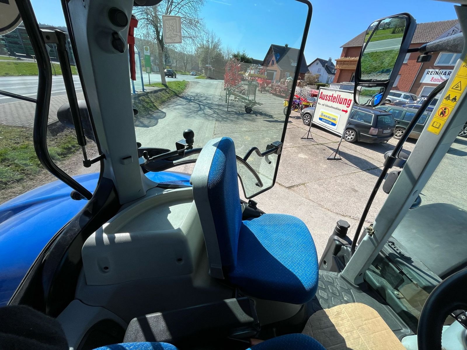 Traktor tipa New Holland T7.220, Gebrauchtmaschine u Nieheim Kreis Höxter (Slika 4)