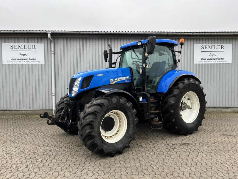 Traktor of the type New Holland T7.220, Gebrauchtmaschine in Bramming (Picture 1)