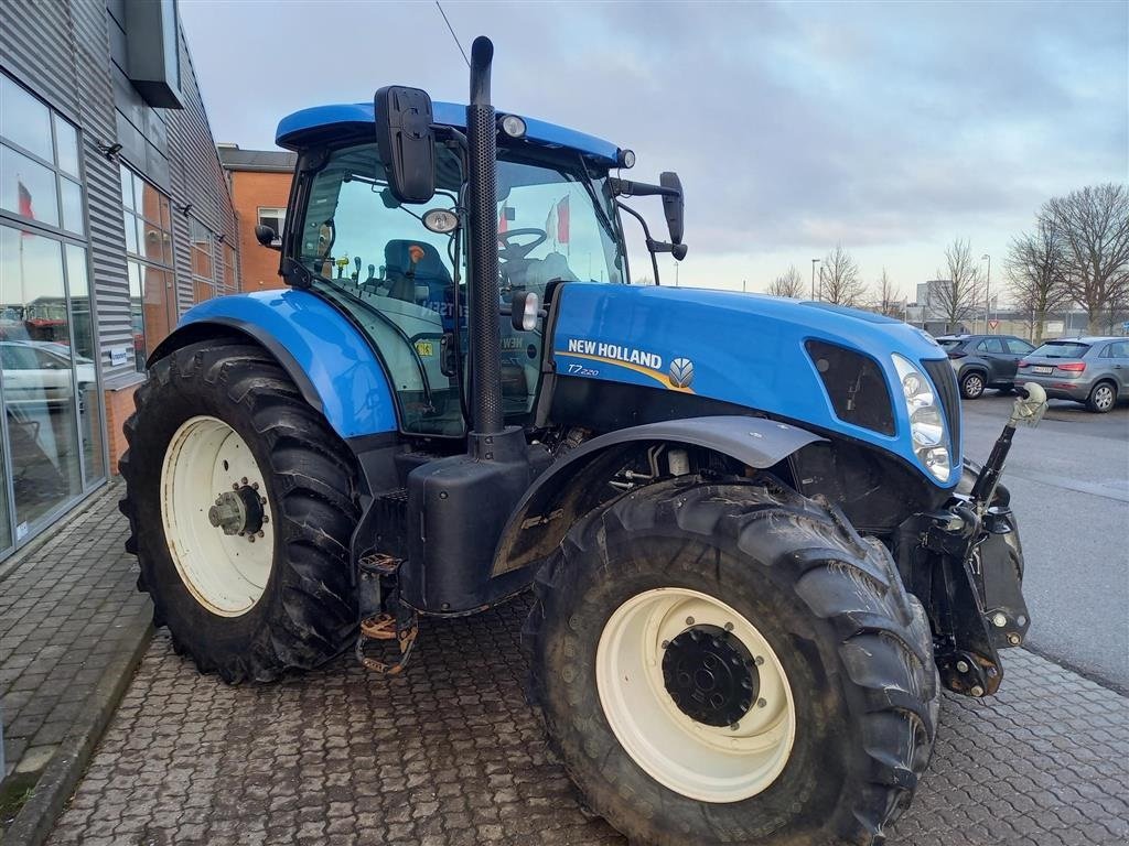 Traktor van het type New Holland T7.220, Gebrauchtmaschine in Roskilde (Foto 5)