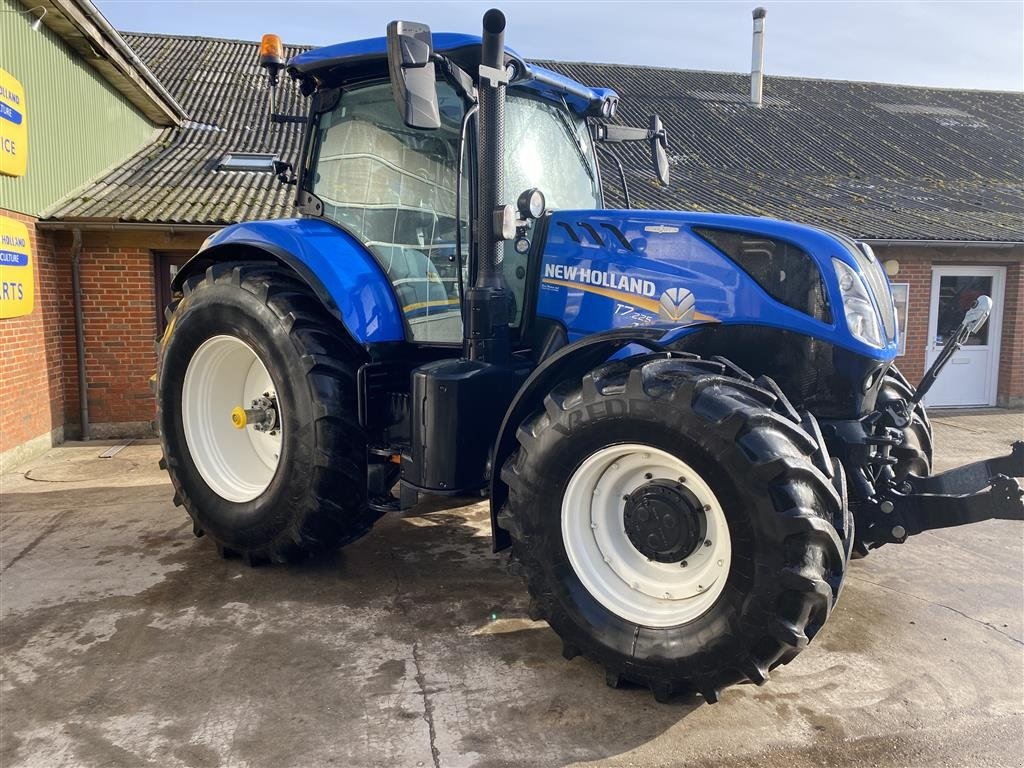 Traktor tipa New Holland T7.225 AC Luftbremser, Gebrauchtmaschine u Tinglev (Slika 4)