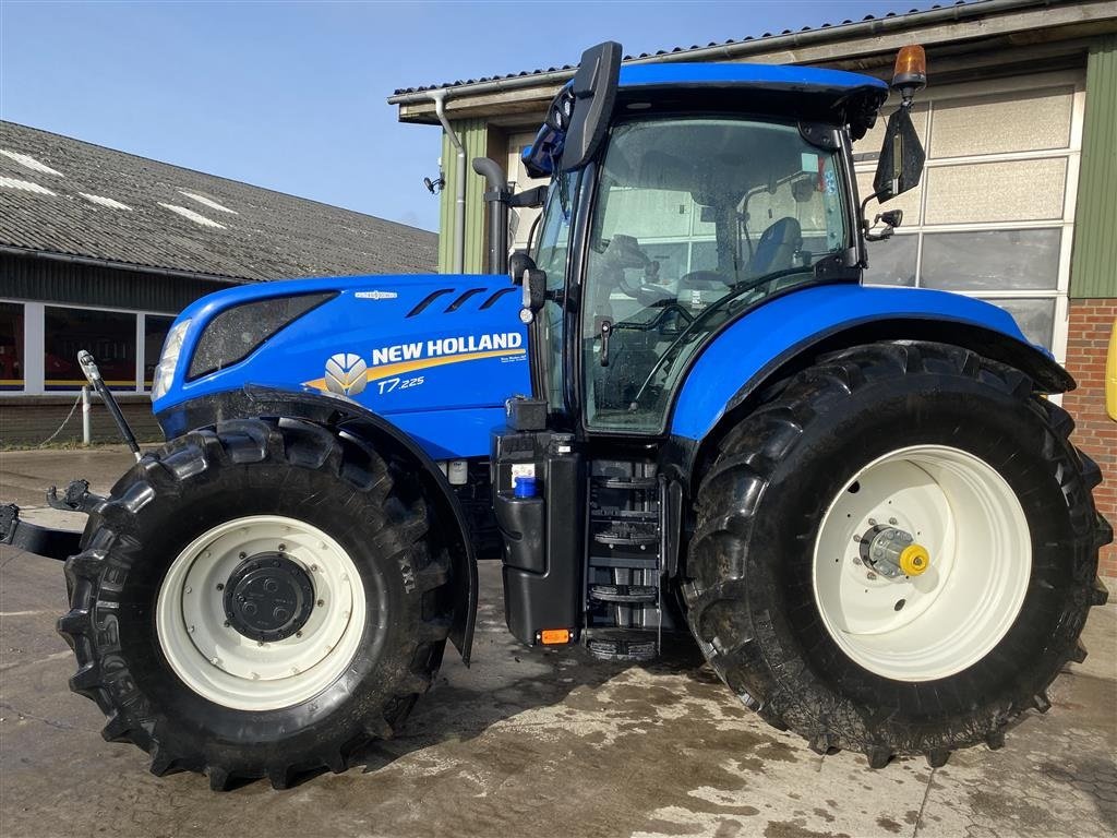 Traktor tipa New Holland T7.225 AC Luftbremser, Gebrauchtmaschine u Tinglev (Slika 2)