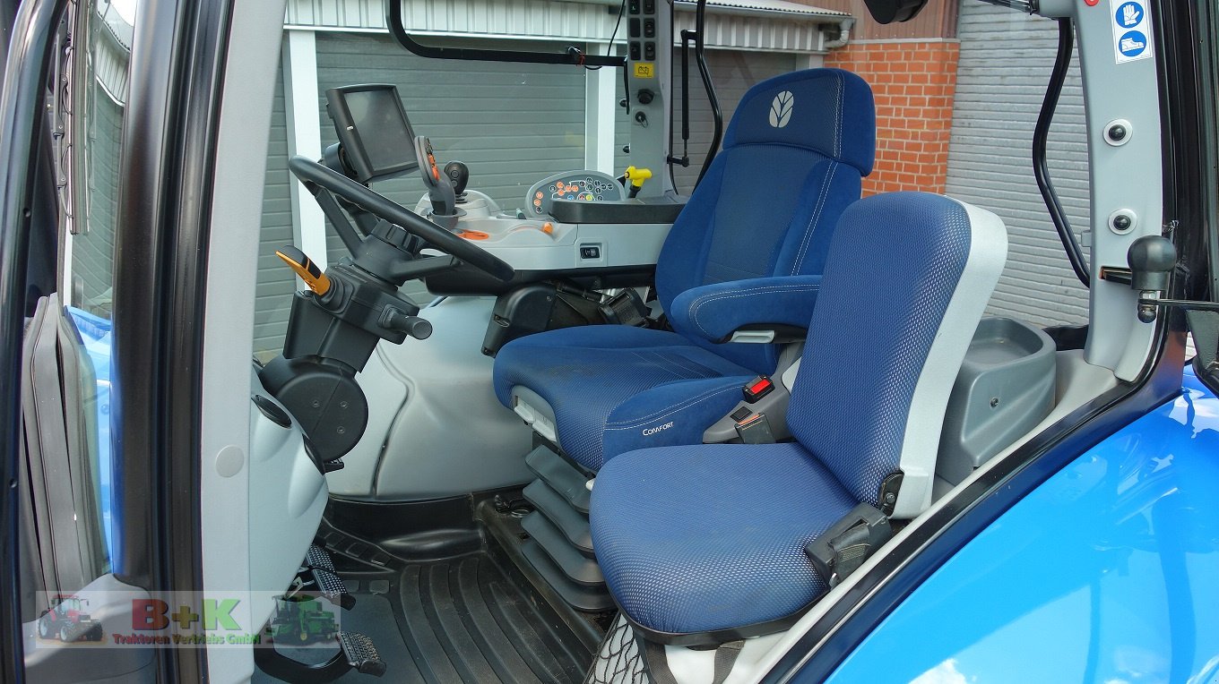 Traktor des Typs New Holland T7.225 AC mit Rangepoint RTX, Gebrauchtmaschine in Kettenkamp (Bild 15)