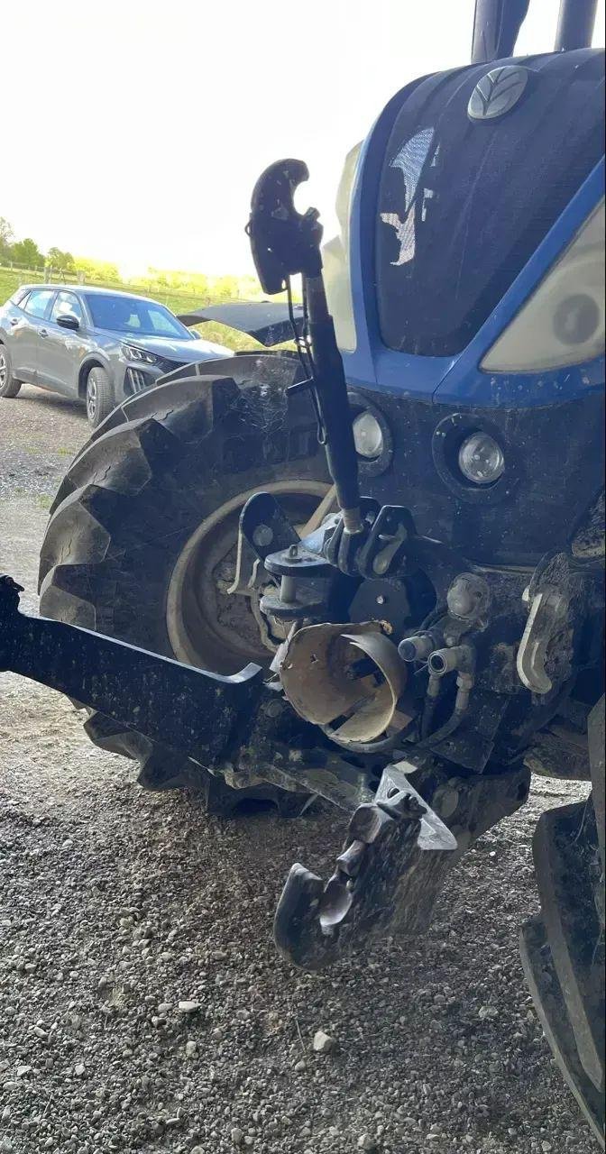 Traktor a típus New Holland t7.225 ac n°1, Gebrauchtmaschine ekkor: CHAUVONCOURT (Kép 10)