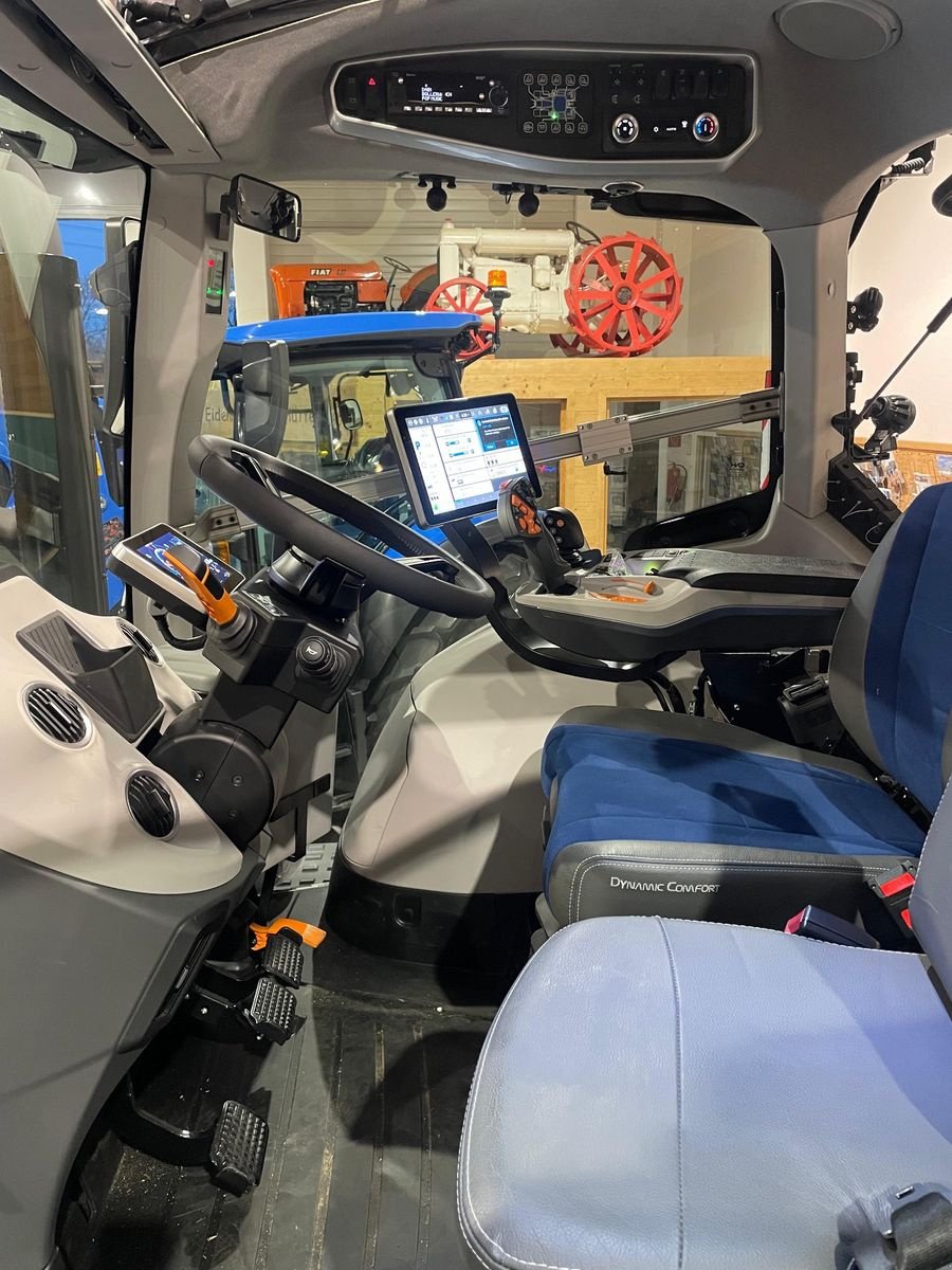 Traktor za tip New Holland T7.225 AC NEW, Neumaschine u Burgkirchen (Slika 9)