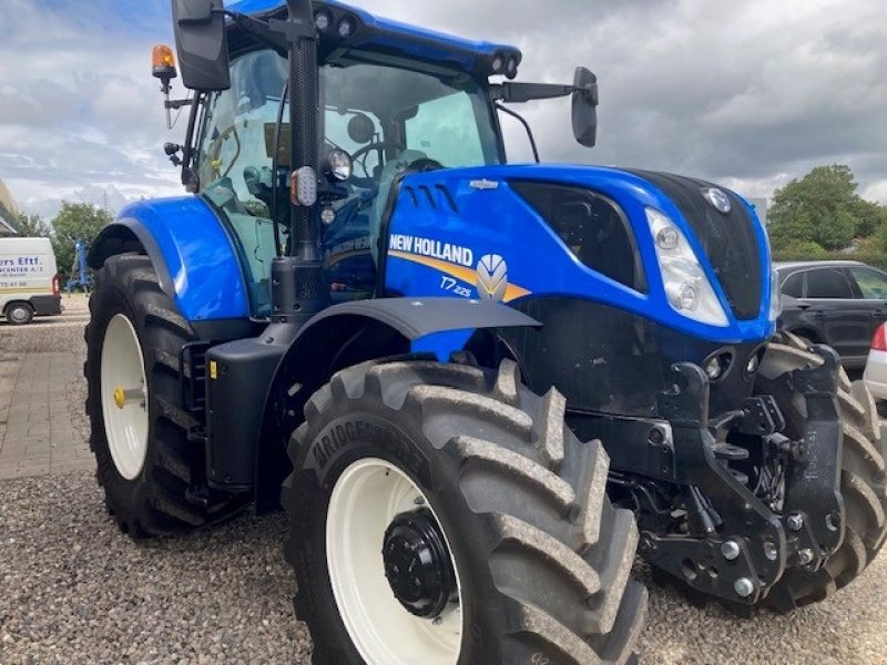 Traktor typu New Holland T7.225 AC, Gebrauchtmaschine w Skærbæk (Zdjęcie 3)