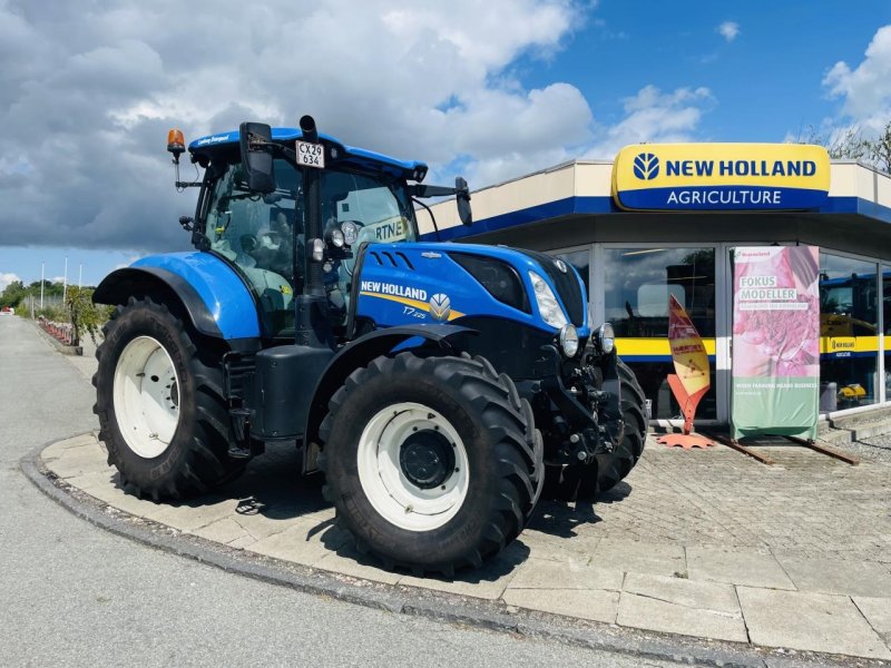 Traktor του τύπου New Holland T7.225 AC, Gebrauchtmaschine σε Middelfart (Φωτογραφία 1)