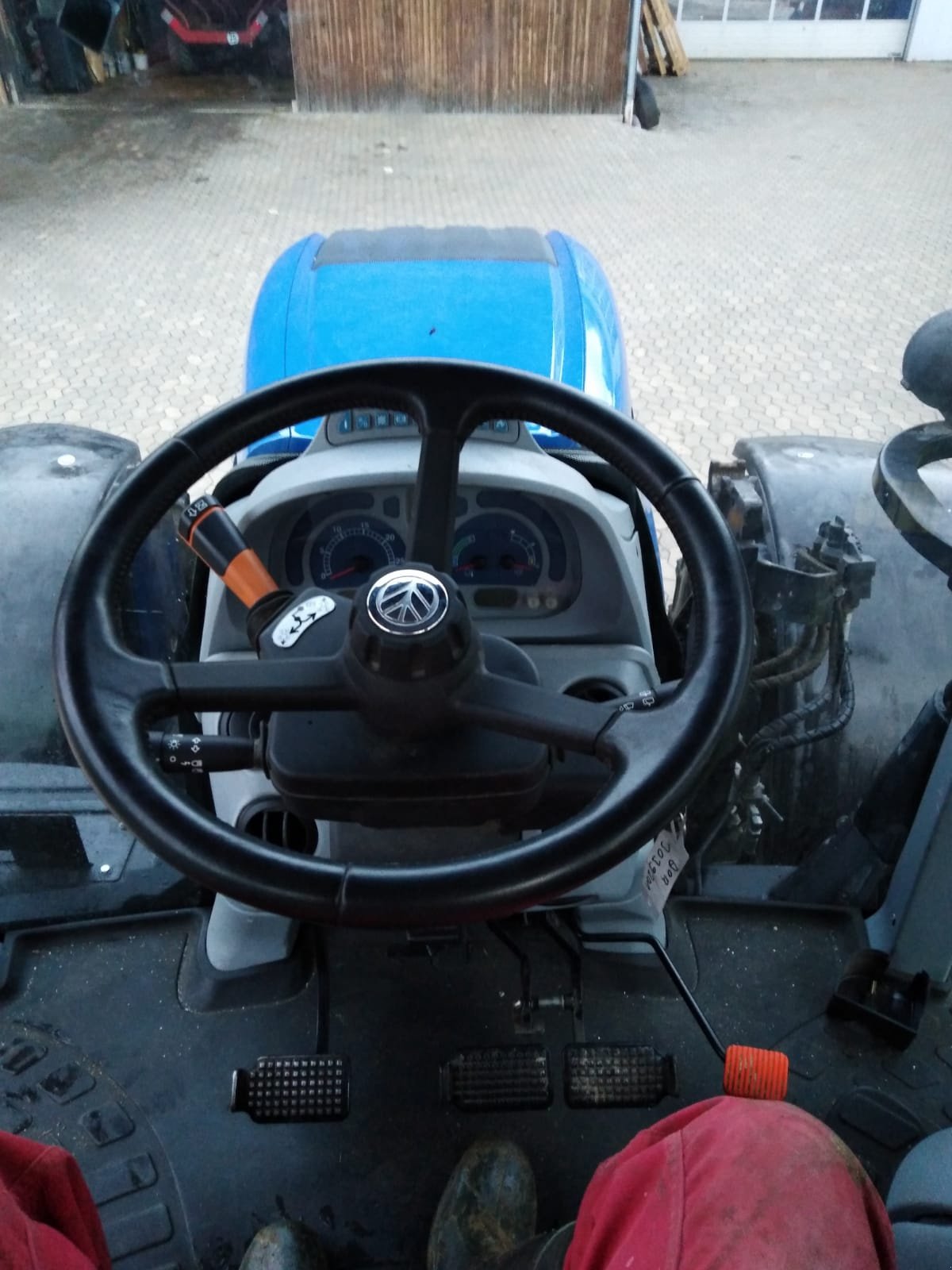 Traktor del tipo New Holland T7.225 AC, Gebrauchtmaschine en Tannhausen (Imagen 12)
