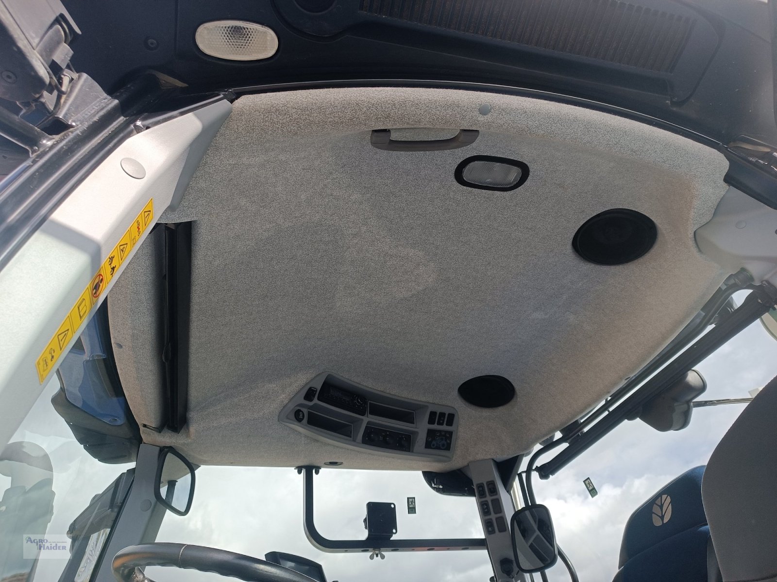 Traktor typu New Holland T7.225 AC, Gebrauchtmaschine v Moosthenning (Obrázek 11)