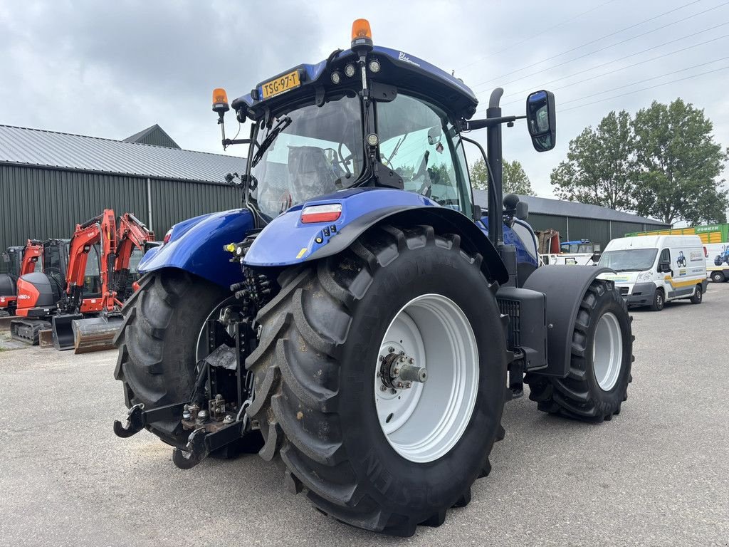 Traktor типа New Holland T7.225 AC, Gebrauchtmaschine в Heerenveen (Фотография 4)