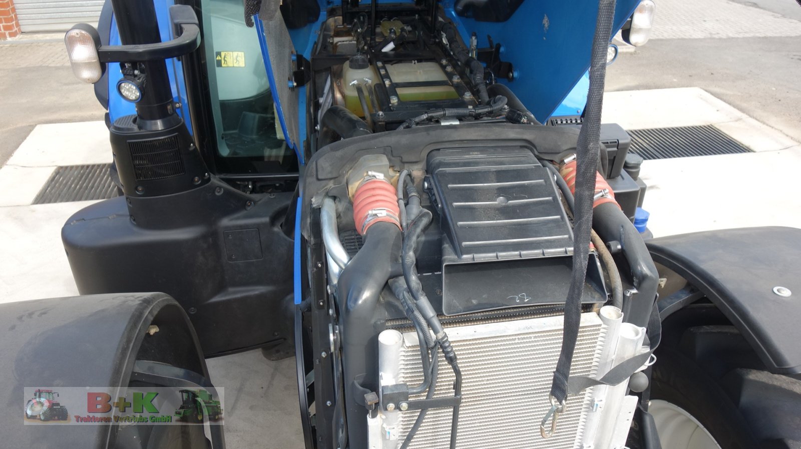 Traktor Türe ait New Holland T7.225 AC, Gebrauchtmaschine içinde Kettenkamp (resim 13)