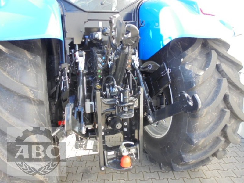 Traktor du type New Holland T7.225 AUTOCOMMAND MY19, Neumaschine en Rastede-Liethe (Photo 11)