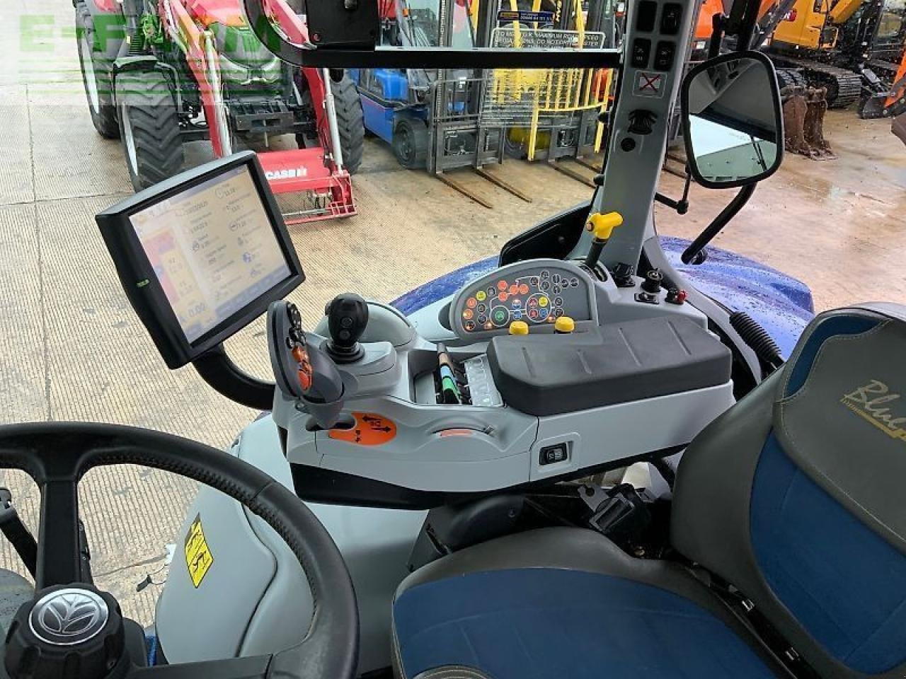 Traktor des Typs New Holland t7.225 blue power tractor (st25102), Gebrauchtmaschine in SHAFTESBURY (Bild 17)