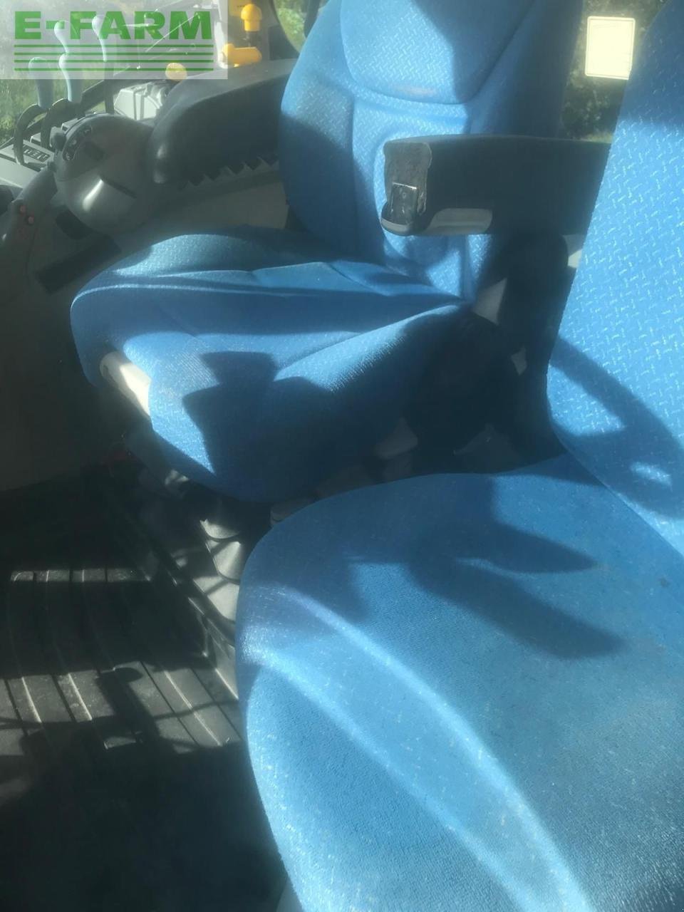 Traktor of the type New Holland T7.225, Gebrauchtmaschine in Hamburg (Picture 4)