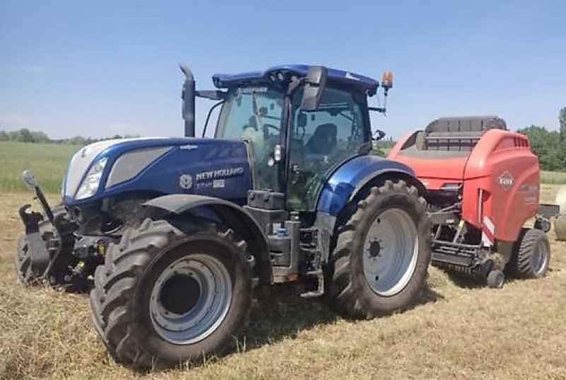 Traktor типа New Holland T7.225, Gebrauchtmaschine в MARLENHEIM (Фотография 1)