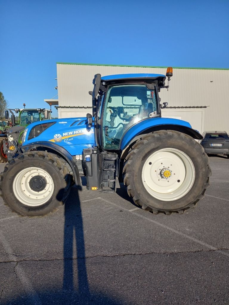 Traktor del tipo New Holland T7.225, Gebrauchtmaschine en Calmont (Imagen 5)