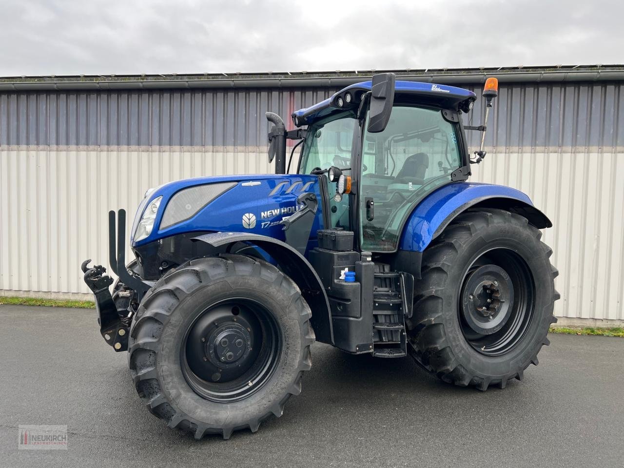 Traktor типа New Holland T7.225, Gebrauchtmaschine в Delbrück-Westenholz (Фотография 2)