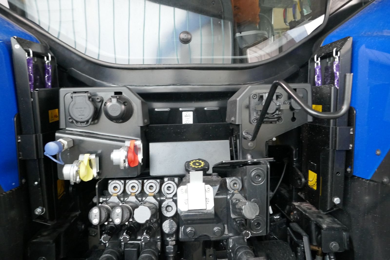 Traktor типа New Holland T7.225, Gebrauchtmaschine в Villach (Фотография 13)