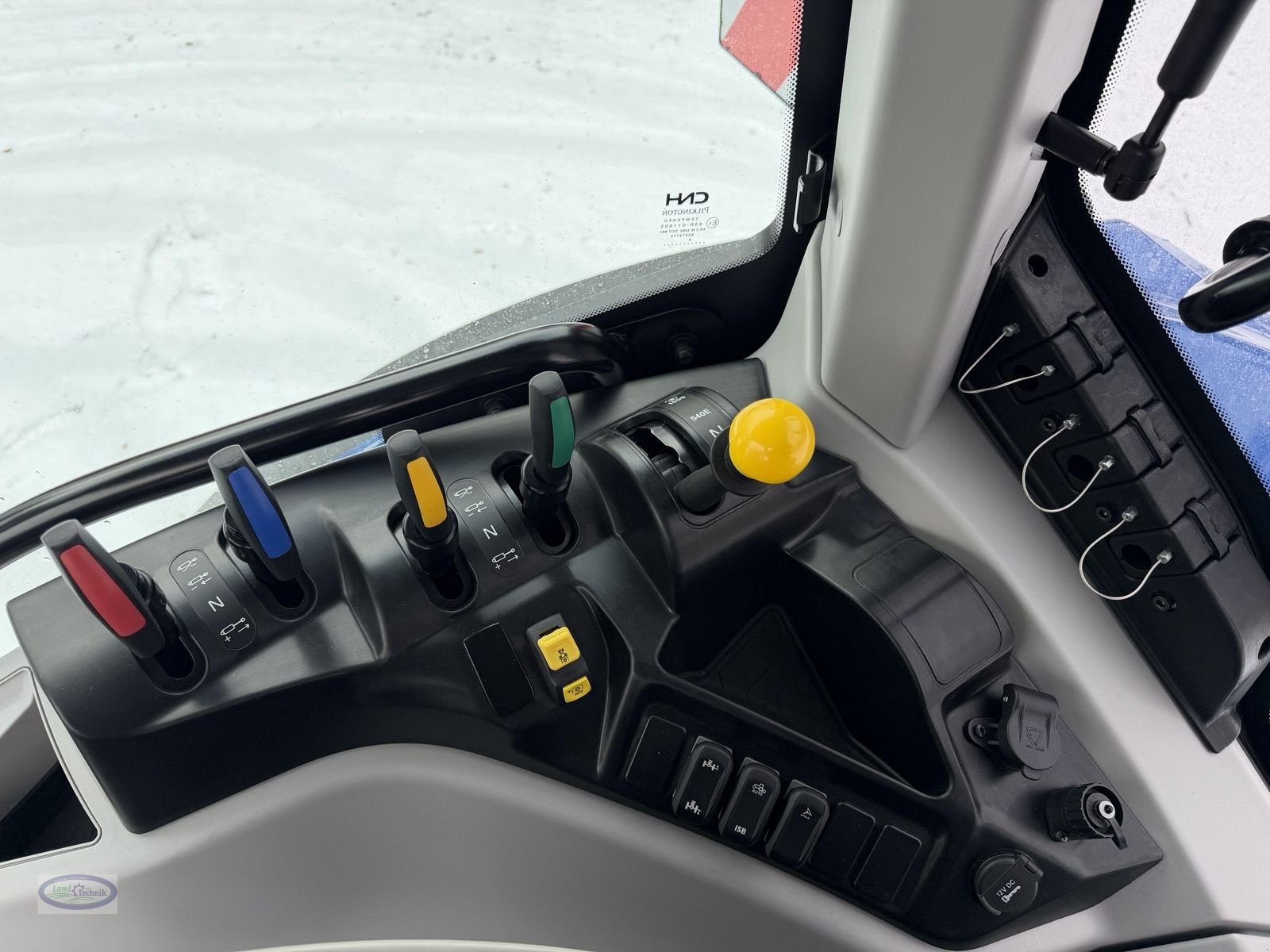 Traktor tipa New Holland T7.225, Neumaschine u Münzkirchen (Slika 25)